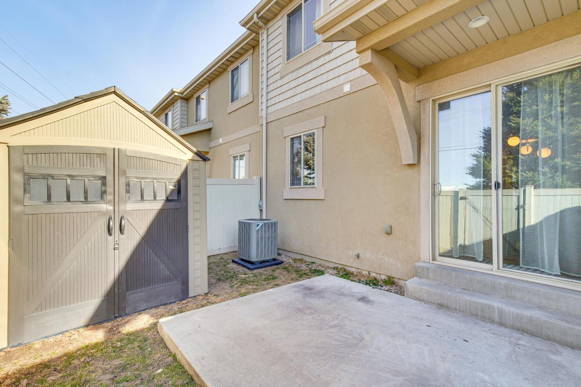 Charming Orem Townhome 5 Mi To Byu! エクステリア 写真